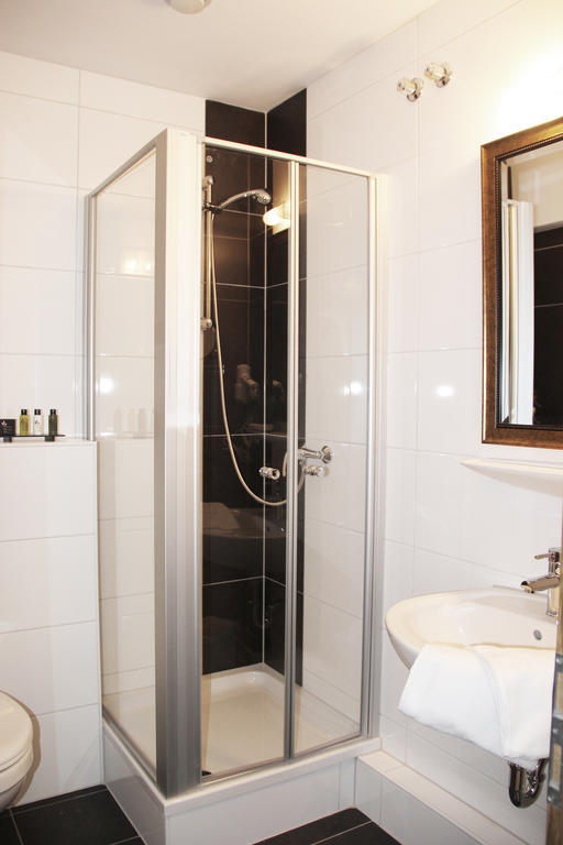 Stadthotel Alsfeld Oda fotoğraf